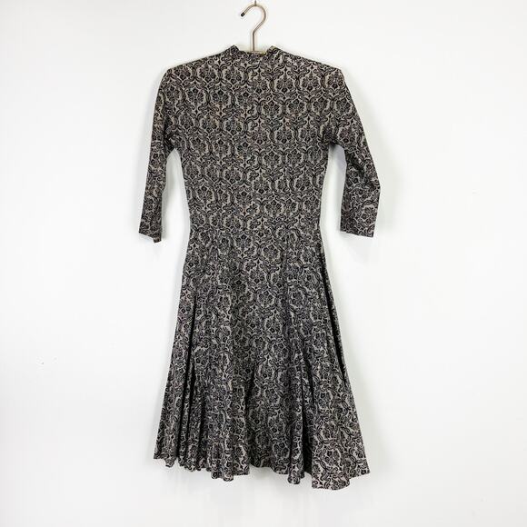 Vintage 50s 60s grey and black damask tapestry dress pleated skirt Size XS - Picture 7 of 9